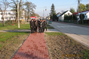 Nowe chodniki w Pierzchnicy i Morawicy