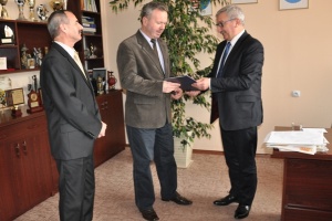 Gratulacje dla dyrektora