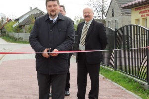 Nowe chodniki i drogi