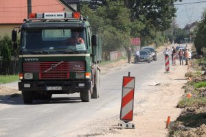 Przebudowa drogi powiatowej w Gnieździskach