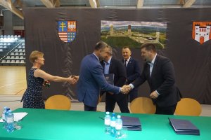 Ważne umowy dla gmin powiatu kieleckiego