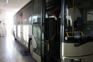 Autokary coraz bezpieczniejsze. Uchybień niewiele