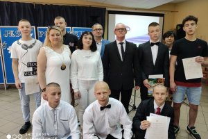 Ostatni dzwonek dla wychowanków MOW w Podzamczu