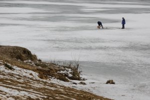 Lód może być niebezpieczny