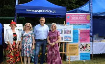 Promowali rodzicielstwo zastępcze