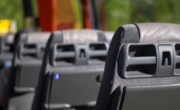 siedzenia w autobusie