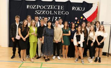 Pierwszy dzwonek w powiatowych szkołach