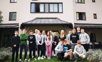 Uczniowie Powiatowego Zespołu Szkół w Chmielniku realizują projekt mobilności w Austrii 
