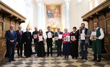 Przegląd Święty Krzyż
