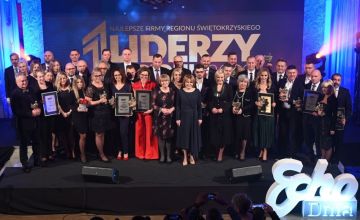 Liderzy Regionu 2022 na wspólnej fotografii