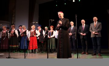 Seniorzy wspólnie świętowali Powiatowy Dzień Babci i Dziadka