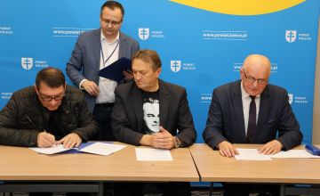 Podpisanie umów z osobami niepełnosprawnymi 