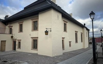 Zabytkowa synagoga w Chęcinach została odnowiona