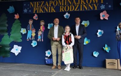 Niezapominajkowy Piknik Rodzinny w Chmielniku