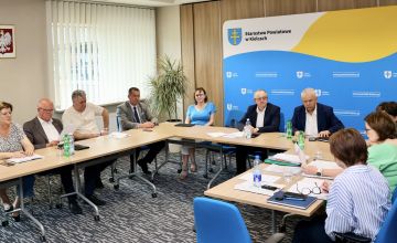 Komisja Dróg, Komunikacji i Budownictwa o budżecie i progach zwalniających