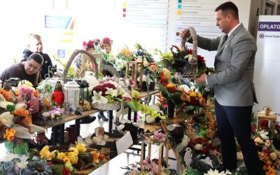 Kiermasz wiązanek i stroików na Wszystkich Świętych