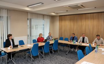 O sporcie i bieżących sprawach powiatu - obrady komisji edukacji