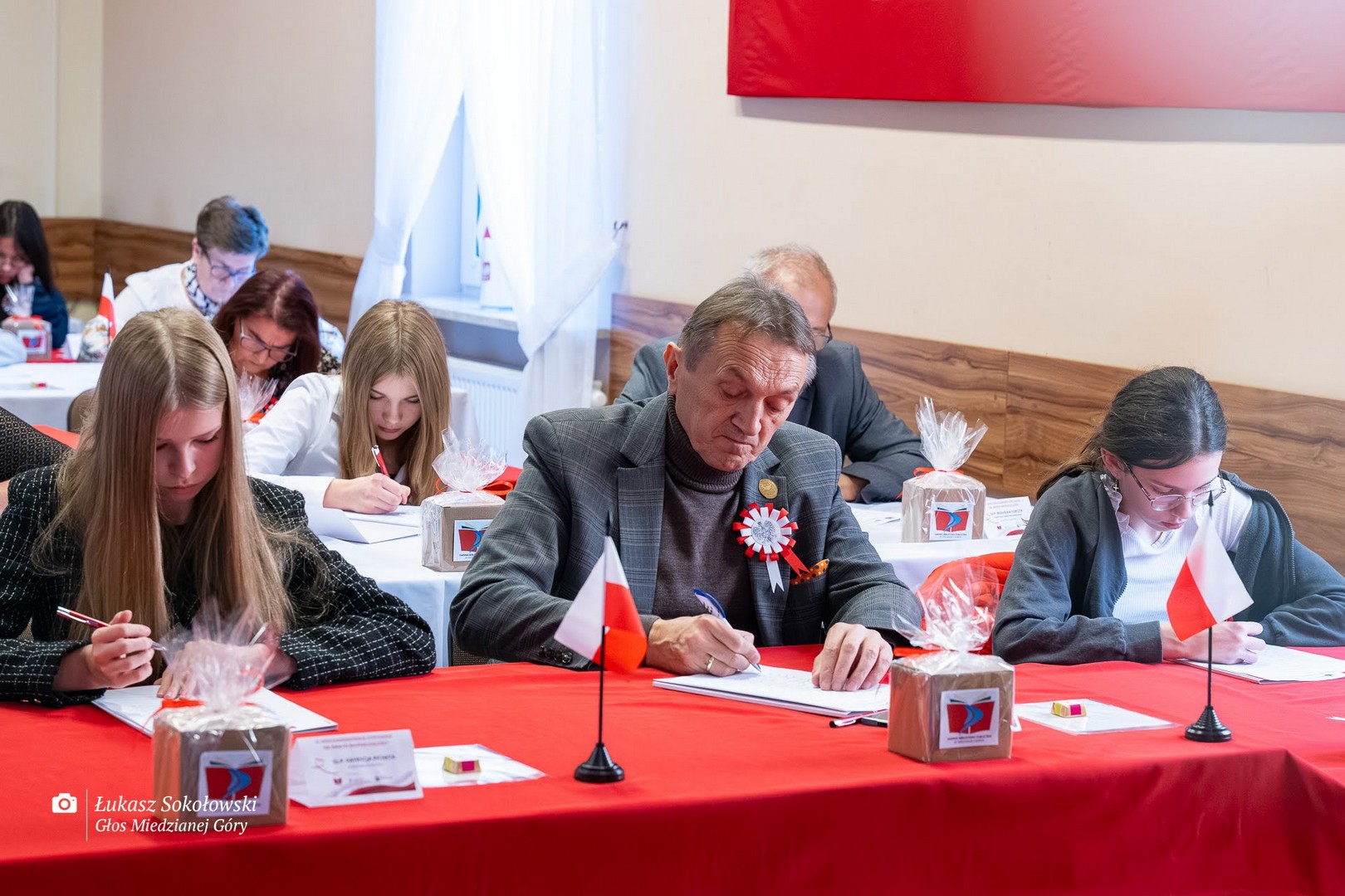 Miedzianogórskie Dyktando na Święto Niepodległości 