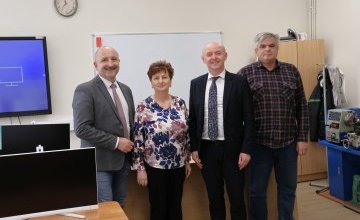 Modernizacja zawodowej bazy dydaktycznej w Powiatowym Zespole Szkół w Chęcinach nabiera tempa