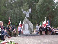 W hołdzie lotnikom z Polichna
