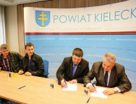 Ludowy Zespół Sportowy w Lechowie reprezentowali prezes Piotr Stączek, wiceprezes Henryk Szczykutowicz