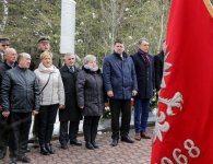 Obchody 77. rocznicy zbrodni katyńskiej przy pomniku Trzech Krzyży w Hucie Szklanej