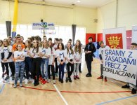 „Kibicuję graczom grającym przeciw dopalaczom”