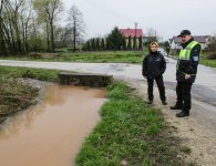 Starosta kielecki Michał Godowski monitorował stan wód w gminach Sitkówka-Nowiny i Chęciny