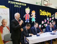 Uroczysta sesja na Tarnoskale