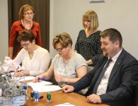 Podpisanie umów z Warsztatami Terapii Zajęciowej w Osinach