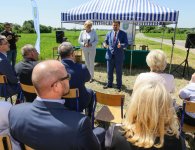 Podpisanie umowy na budowę nowego budynku ZSP nr 5 w Łopusznie