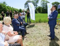 Podpisanie umowy na budowę nowego budynku ZSP nr 5 w Łopusznie