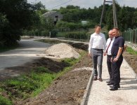 Objazd po inwestycjach powaitu kieleckiego w Chęcinach