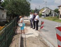 Objazd po inwestycjach powaitu kieleckiego w Chęcinach