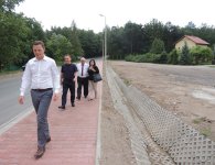Objazd po inwestycjach powaitu kieleckiego w Chęcinach