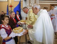 XVII Świętokrzyskie Dożynki Wojewódzkie na lotnisku w Masłowie