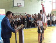 Pierwszy dzwonek w powiatowych szkołach