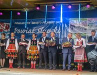 Delegacja Powiatu Kieleckiego na dożynkach w Damnicy (Pow. Słupski)