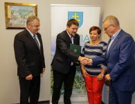 Umowy na dofinansowania zakupu samochodów dla osób niepełnosprawnych