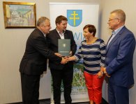 Umowy na dofinansowania zakupu samochodów dla osób niepełnosprawnych