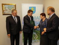 Umowy na dofinansowania zakupu samochodów dla osób niepełnosprawnych