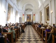 XII Powiatowy Przegląd Zespołów Chóralnych na Świętym Krzyżu