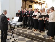 XII Powiatowy Przegląd Zespołów Chóralnych na Świętym Krzyżu