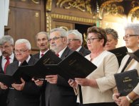XII Powiatowy Przegląd Zespołów Chóralnych na Świętym Krzyżu