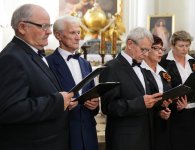 XII Powiatowy Przegląd Zespołów Chóralnych na Świętym Krzyżu