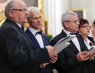 XII Powiatowy Przegląd Zespołów Chóralnych na Świętym Krzyżu