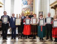 XII Powiatowy Przegląd Zespołów Chóralnych na Świętym Krzyżu