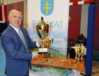 VII Powiatowy Turniej Piłki Siatkowej o Puchar Przewodniczącego Rady Powiatu w Kielcach