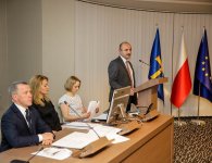 Sesja Rad yPowiatu w Kielcach 
