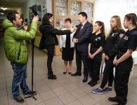 Powiatowy Zespół Szkół w Chęcinach włączył się w Kampanię Białej Wstążki.